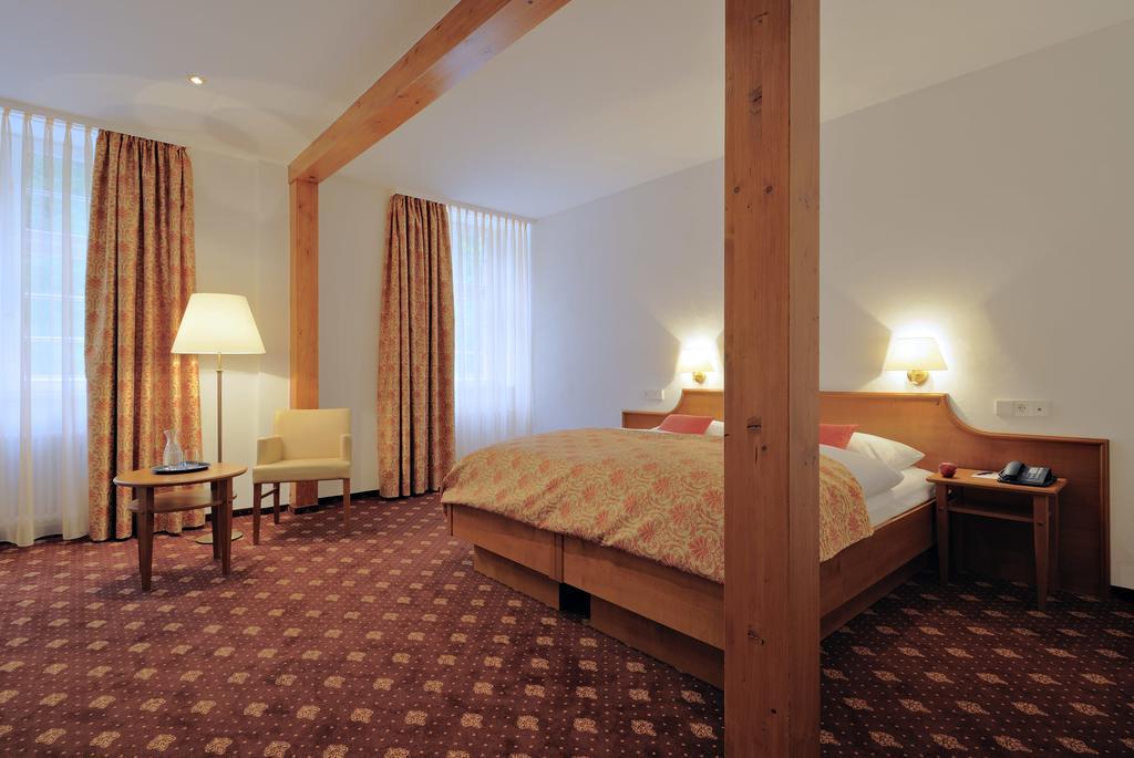 Hotel Hofgut Sternen - Wohnen In Kunst Und Kultur Breitnau Bagian luar foto